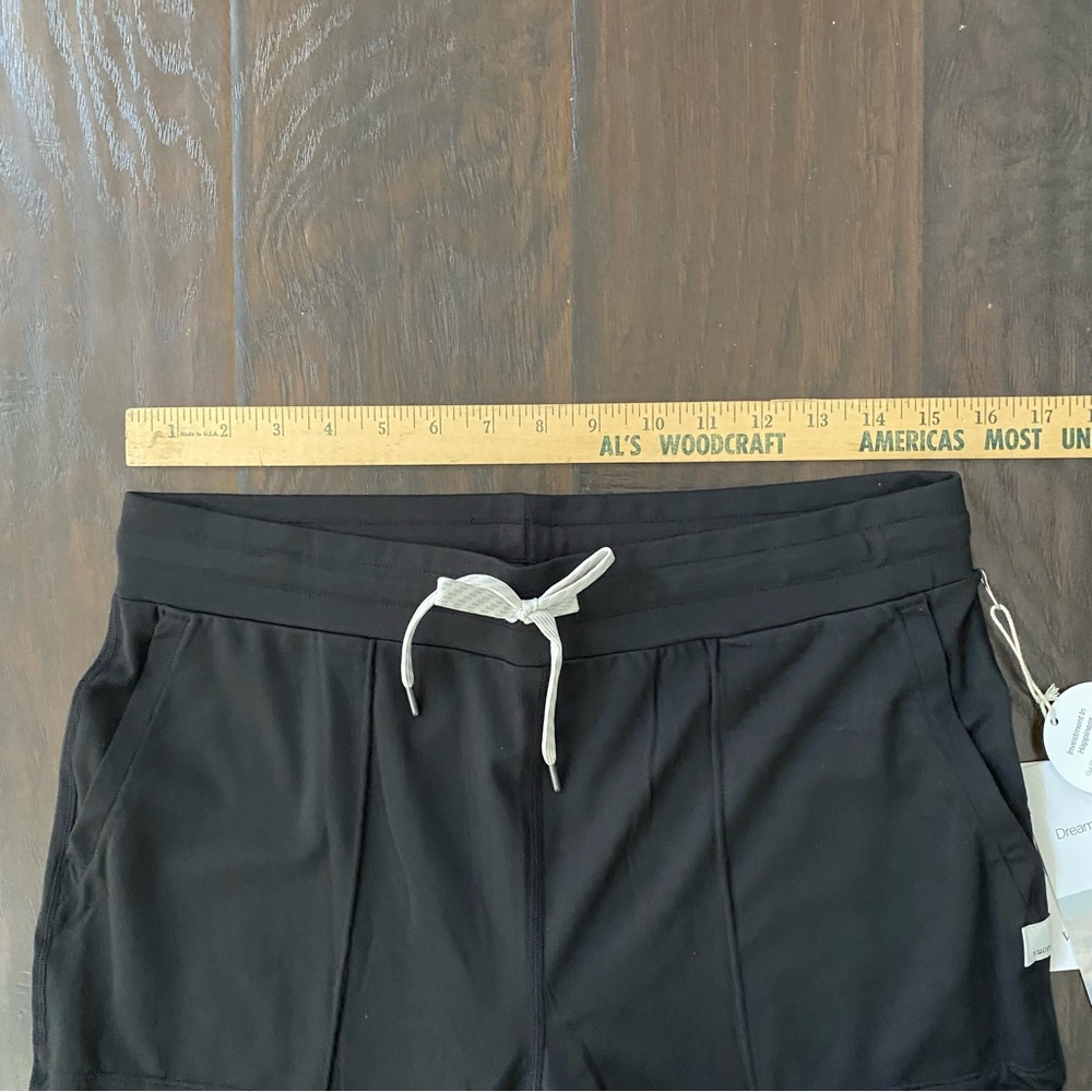 New with Tags Vuori womens Wideleg Pants With Pockets and logo Sz XL available - Picture 7 of 9